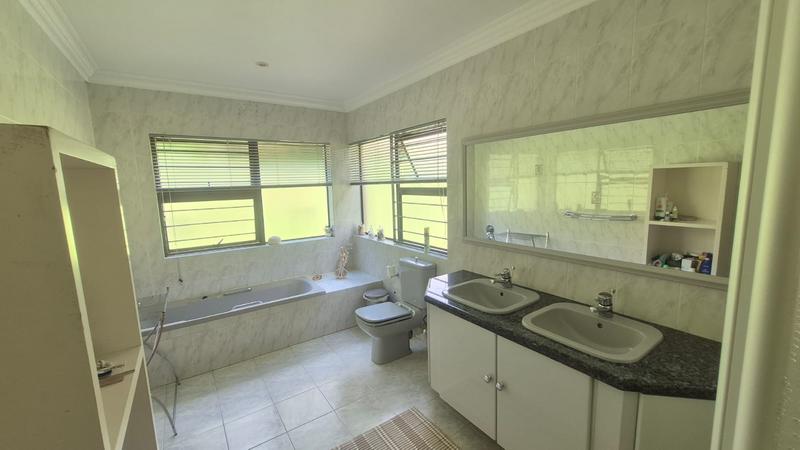 3 Bedroom Property for Sale in Little Falls Gauteng