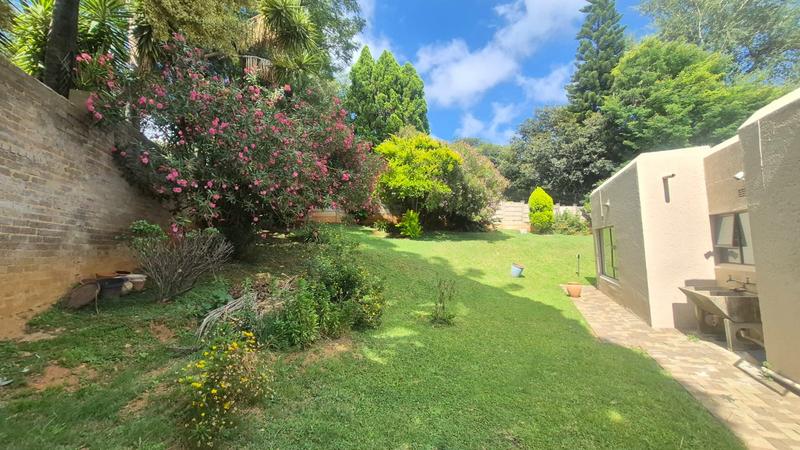 3 Bedroom Property for Sale in Little Falls Gauteng