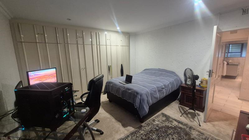 3 Bedroom Property for Sale in Little Falls Gauteng