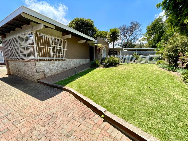 5 Bedroom Property for Sale in Noordheuwel Gauteng