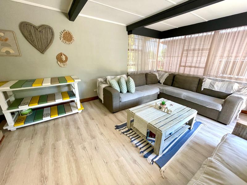 5 Bedroom Property for Sale in Noordheuwel Gauteng