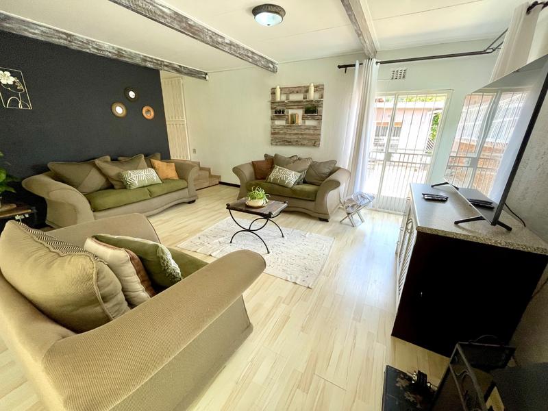 5 Bedroom Property for Sale in Noordheuwel Gauteng