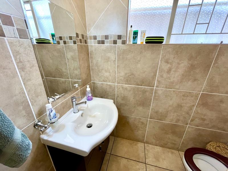 5 Bedroom Property for Sale in Noordheuwel Gauteng