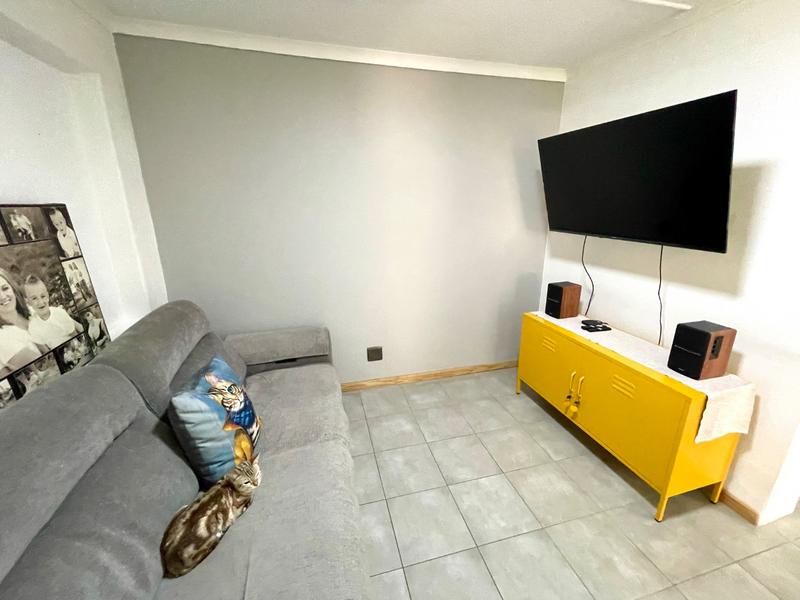 5 Bedroom Property for Sale in Noordheuwel Gauteng