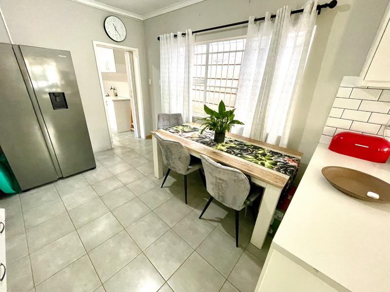 5 Bedroom Property for Sale in Noordheuwel Gauteng