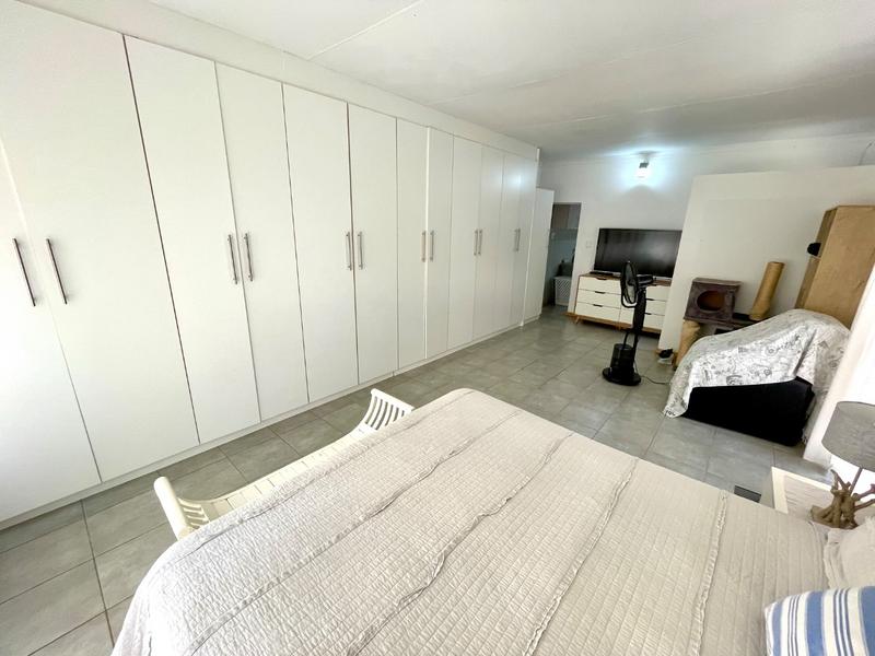 5 Bedroom Property for Sale in Noordheuwel Gauteng