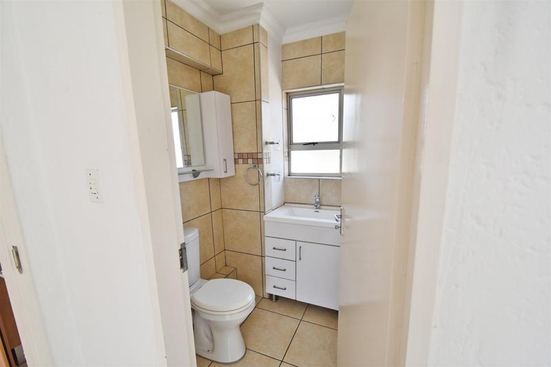 1 Bedroom Property for Sale in Bedfordview Gauteng