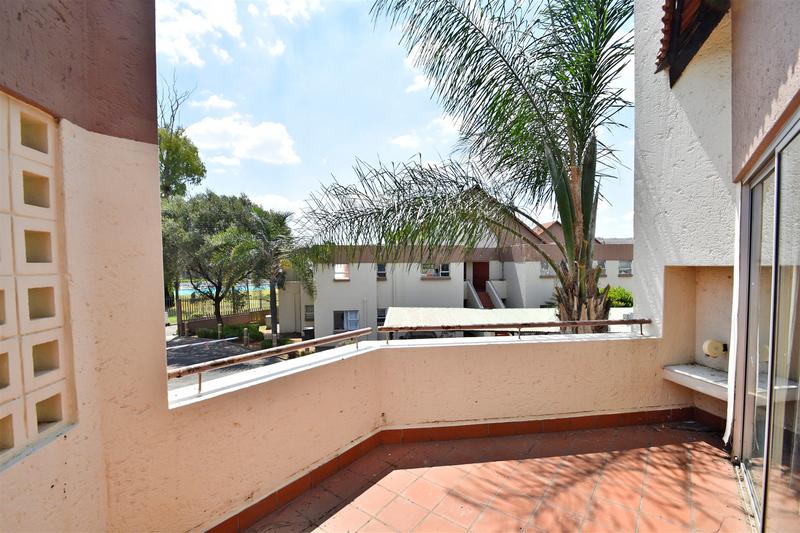 1 Bedroom Property for Sale in Bedfordview Gauteng