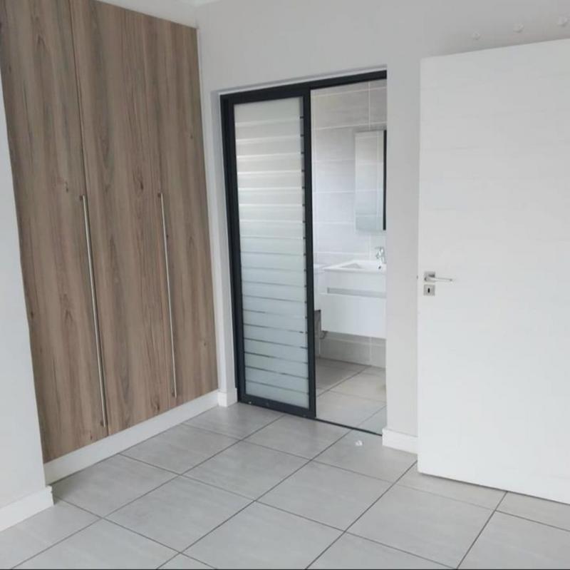 To Let 1 Bedroom Property for Rent in Waterfall Gauteng