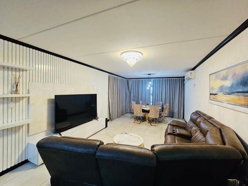 2 Bedroom Property for Sale in Broadacres Gauteng