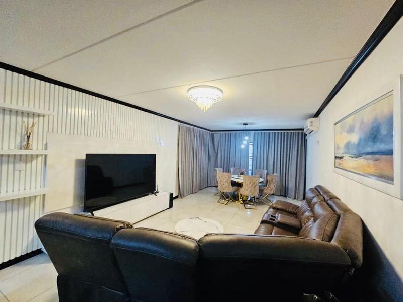 2 Bedroom Property for Sale in Broadacres Gauteng