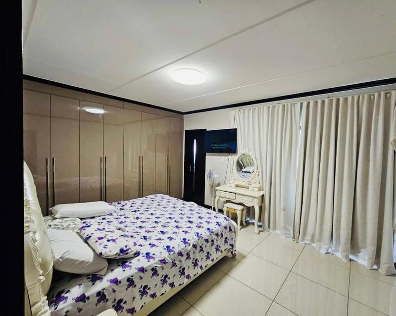 2 Bedroom Property for Sale in Broadacres Gauteng