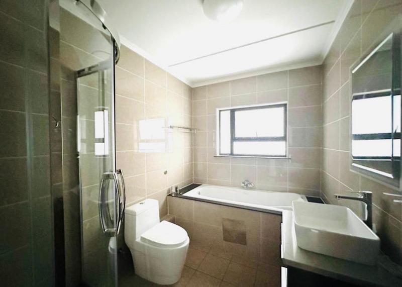 2 Bedroom Property for Sale in Broadacres Gauteng