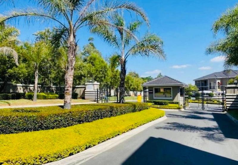 2 Bedroom Property for Sale in Broadacres Gauteng