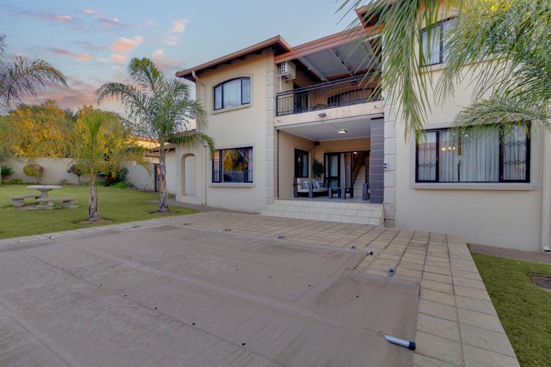 3 Bedroom Property for Sale in Broadacres Gauteng