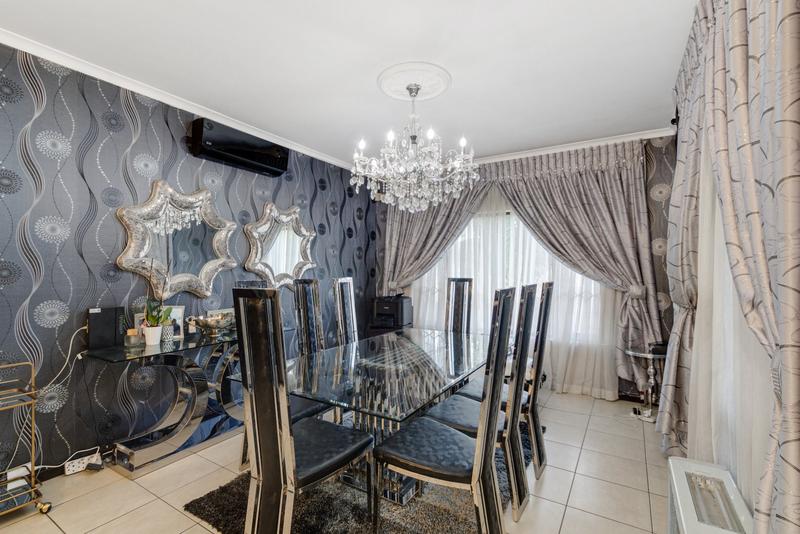 3 Bedroom Property for Sale in Broadacres Gauteng
