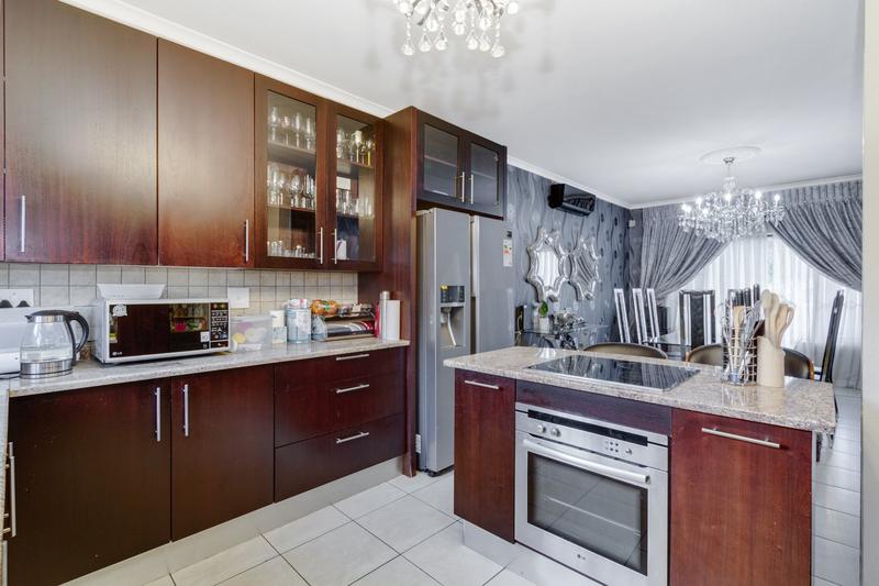 3 Bedroom Property for Sale in Broadacres Gauteng