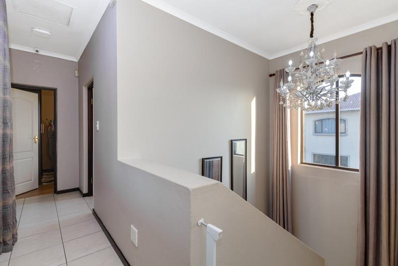 3 Bedroom Property for Sale in Broadacres Gauteng