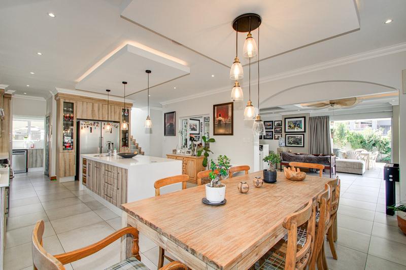 To Let 4 Bedroom Property for Rent in Helderfontein Estate Gauteng