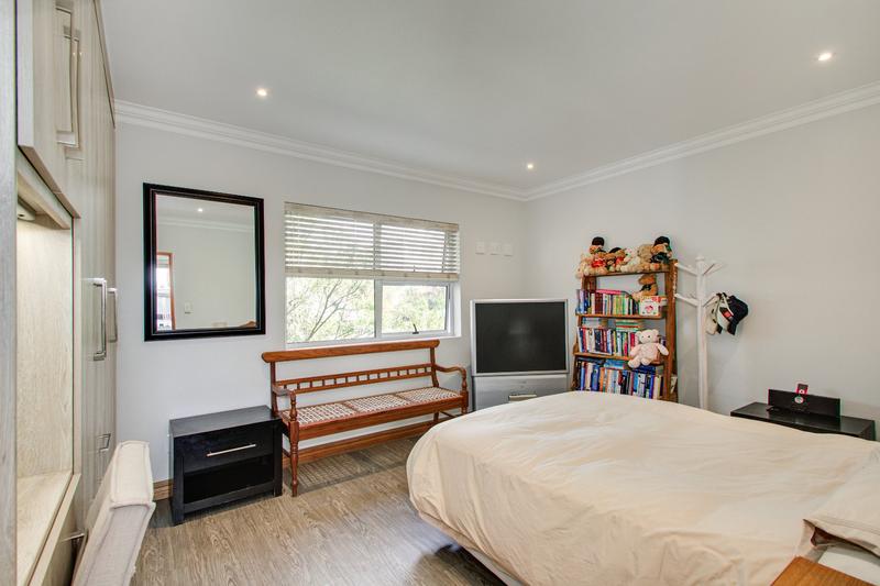 To Let 4 Bedroom Property for Rent in Helderfontein Estate Gauteng