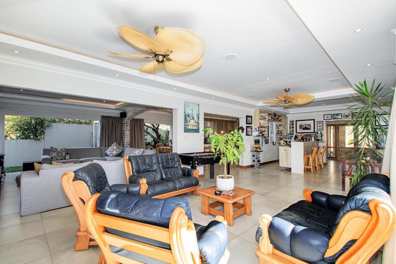 To Let 4 Bedroom Property for Rent in Helderfontein Estate Gauteng