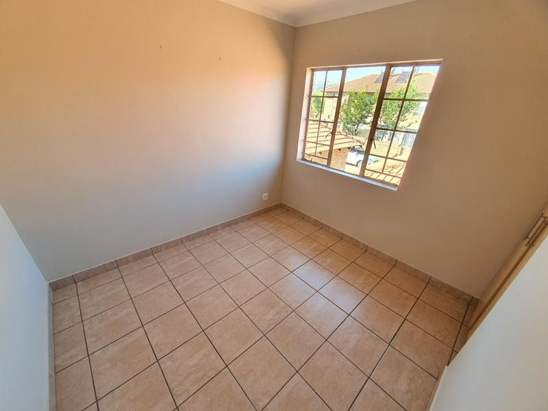 3 Bedroom Property for Sale in Annlin Gauteng