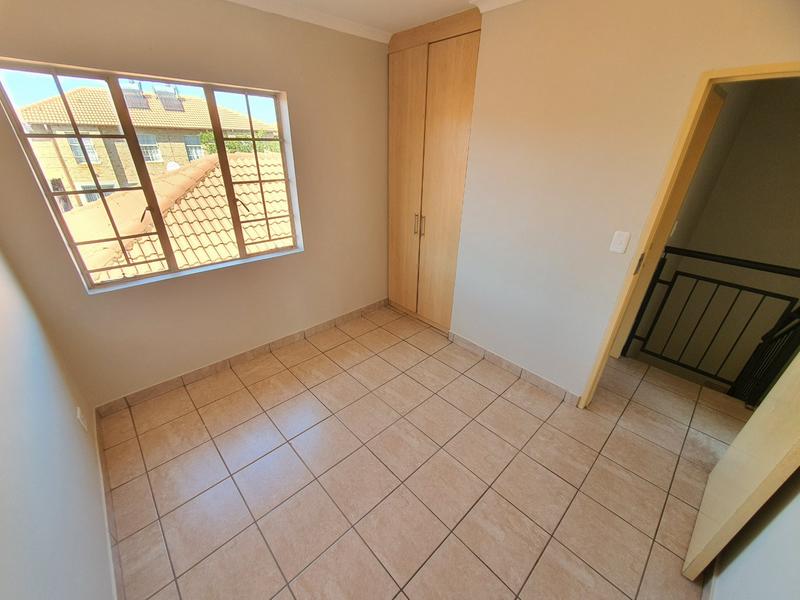3 Bedroom Property for Sale in Annlin Gauteng