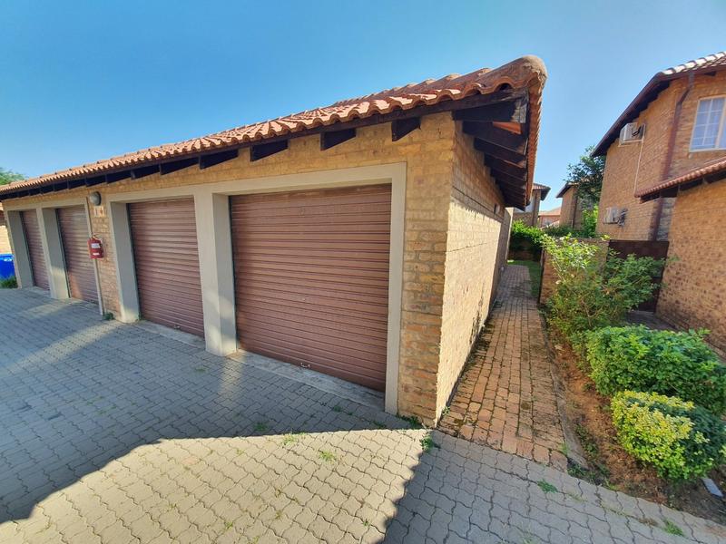 3 Bedroom Property for Sale in Annlin Gauteng