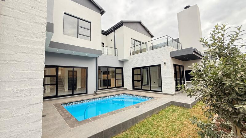 4 Bedroom Property for Sale in Fountainbrook Estate Gauteng
