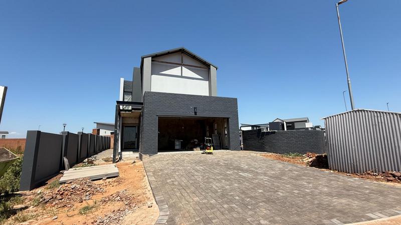 4 Bedroom Property for Sale in Fountainbrook Estate Gauteng
