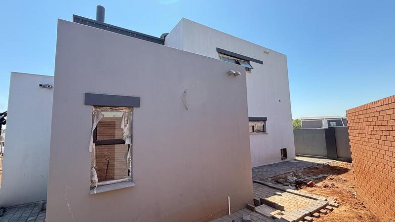 4 Bedroom Property for Sale in Fountainbrook Estate Gauteng