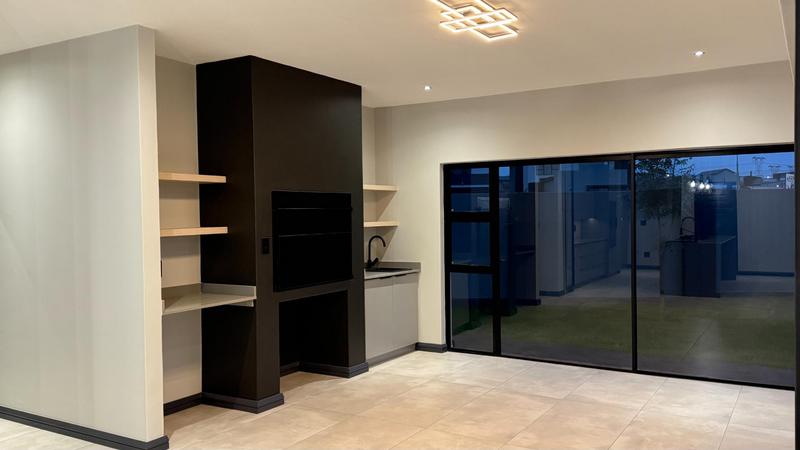 4 Bedroom Property for Sale in Fountainbrook Estate Gauteng
