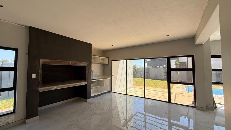 4 Bedroom Property for Sale in Fountainbrook Estate Gauteng