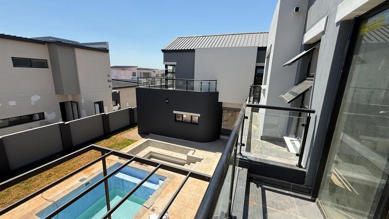 4 Bedroom Property for Sale in Fountainbrook Estate Gauteng