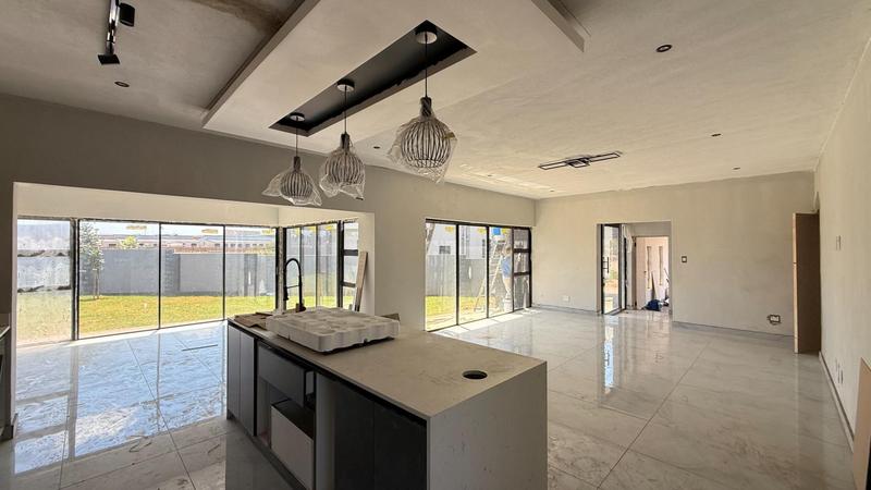 4 Bedroom Property for Sale in Fountainbrook Estate Gauteng