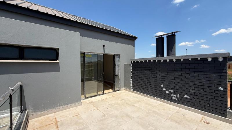4 Bedroom Property for Sale in Fountainbrook Estate Gauteng