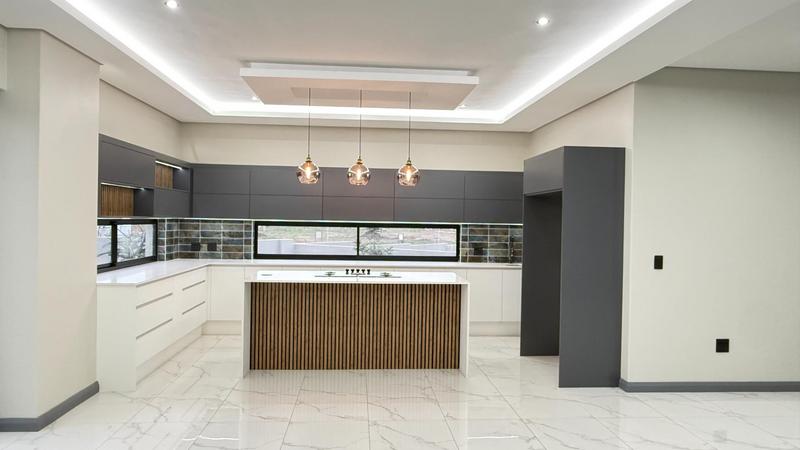 5 Bedroom Property for Sale in Fountainbrook Estate Gauteng