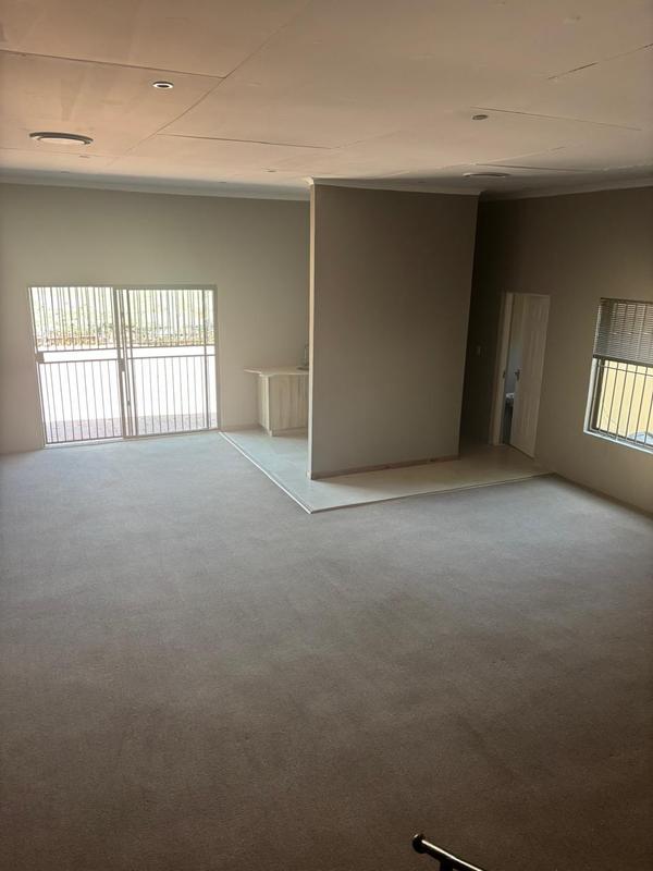 To Let commercial Property for Rent in Croydon Gauteng