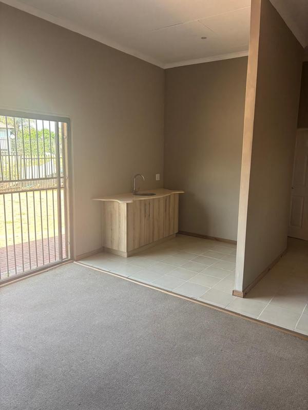 To Let commercial Property for Rent in Croydon Gauteng