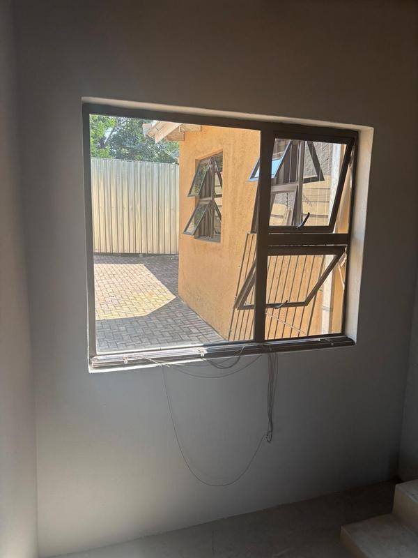 To Let commercial Property for Rent in Croydon Gauteng