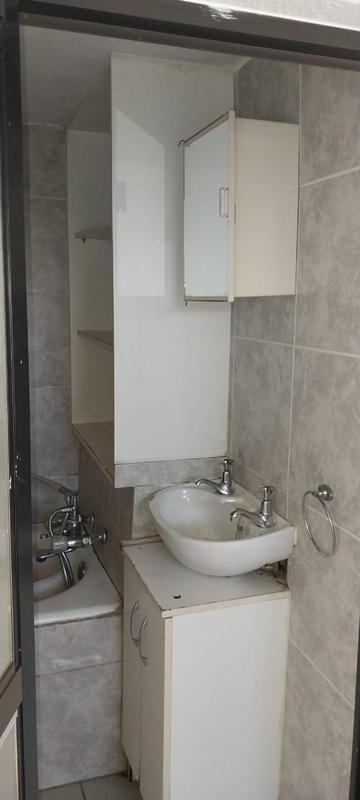 To Let 1 Bedroom Property for Rent in Primrose Hill Gauteng