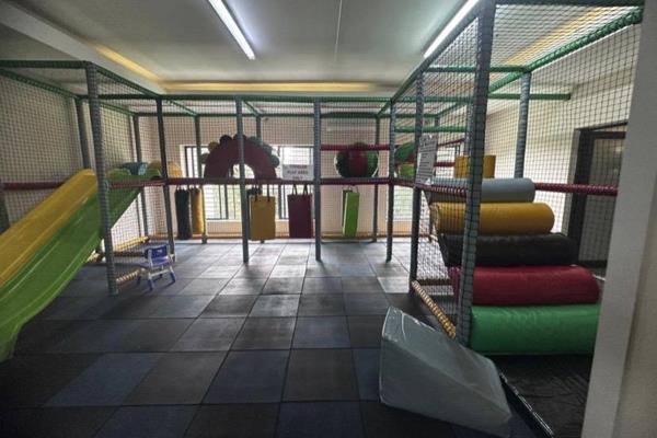 To Let 2 Bedroom Property for Rent in Fourways Gauteng