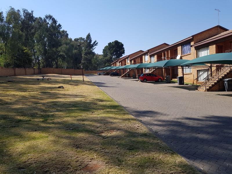 To Let 2 Bedroom Property for Rent in Meredale Gauteng