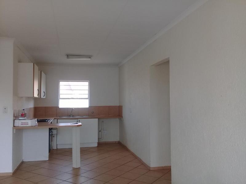 To Let 2 Bedroom Property for Rent in Groblerpark Gauteng
