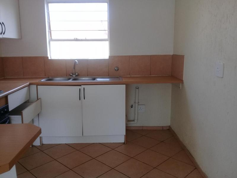 To Let 2 Bedroom Property for Rent in Groblerpark Gauteng