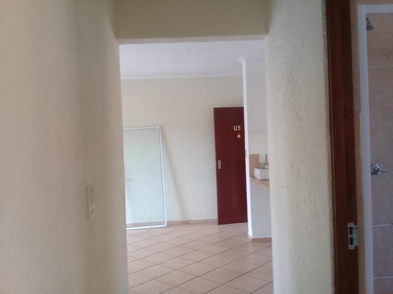 To Let 2 Bedroom Property for Rent in Groblerpark Gauteng