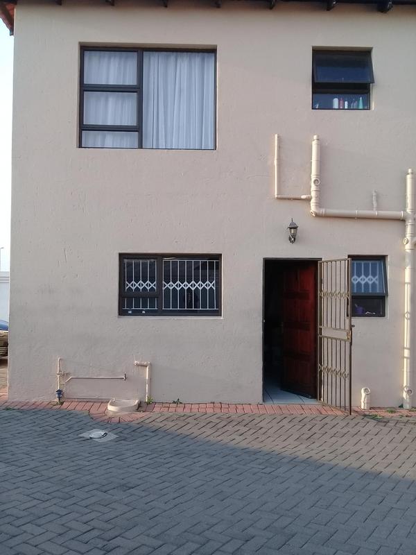 To Let 2 Bedroom Property for Rent in Krugersdorp Gauteng