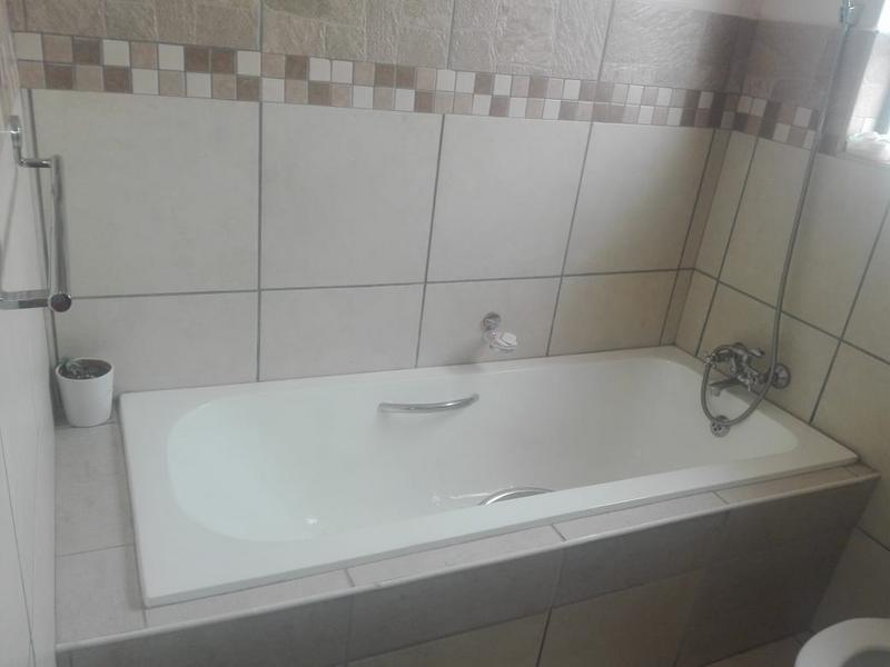To Let 2 Bedroom Property for Rent in Krugersdorp Gauteng
