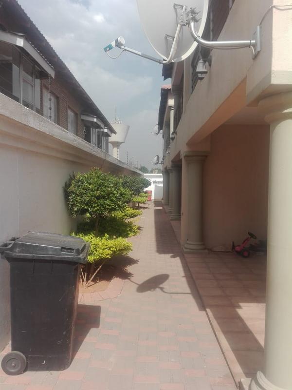 To Let 2 Bedroom Property for Rent in Krugersdorp Gauteng