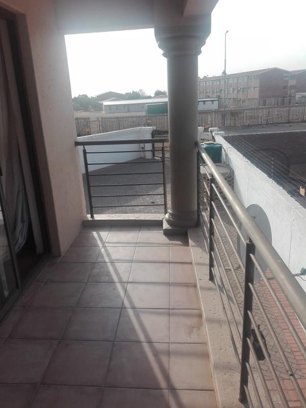 To Let 2 Bedroom Property for Rent in Krugersdorp Gauteng